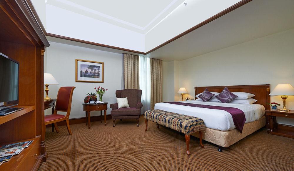 Grand Swiss-Belhotel Melaka Exteriör bild